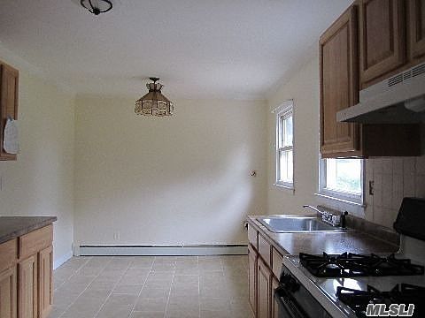 5th image of 83 Vanderbilt Ave