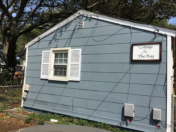 Cottage by the Bay
