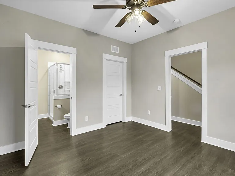 8 Tolar Rd — Photo 13
