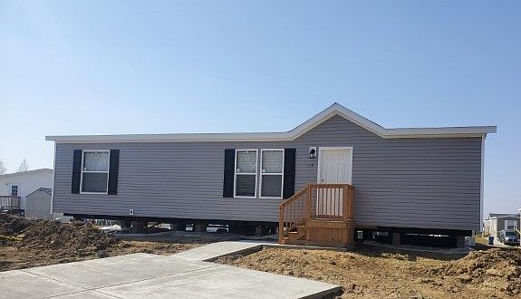 1st image of 119 White Pine Dr