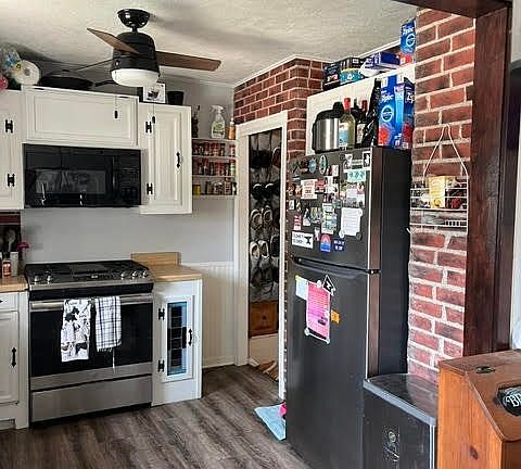 4th image of 14730 Orchard Park Ave