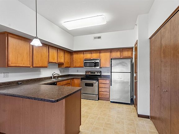 2nd image of 1010 Rachael St #101