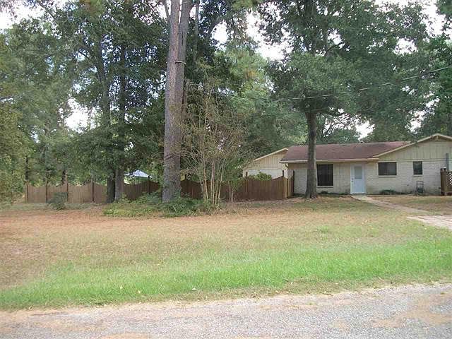 1st image of 440 Wildwood Dr