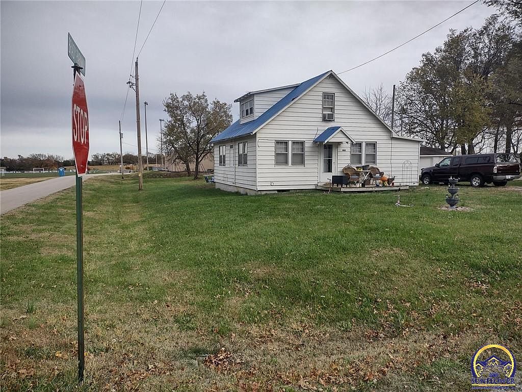 408 Ash St, Overbrook, KS 66524 Zillow