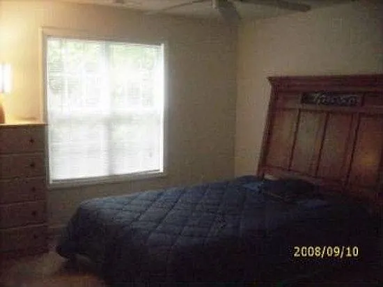 2 bed, 935 sqft, $1,525 — Photo 3