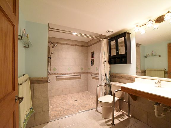 Downstairs Bathroom