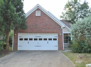 136 S Fairfield Dr, Peachtree City, GA 30269