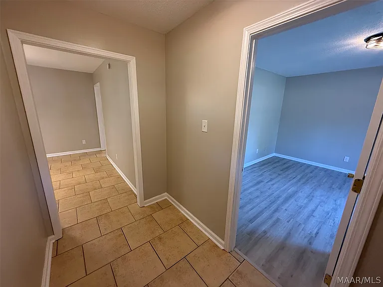 113 Lori St — Photo 28