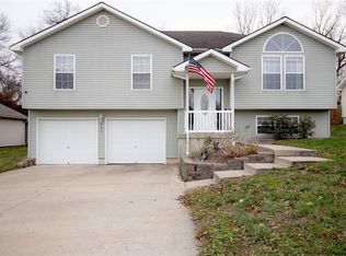 956 E Market St, Warrensburg, MO 64093