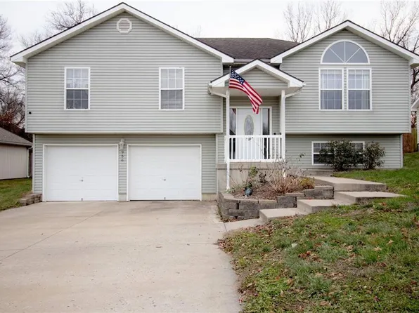 956 E Market St, Warrensburg, MO 64093
