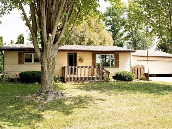 305 Polk St, Baxter, IA 50028