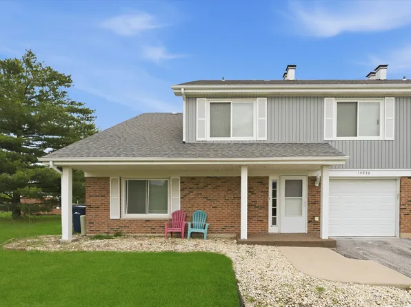 15826 Farm Hill Dr, Orland Park, IL 60462