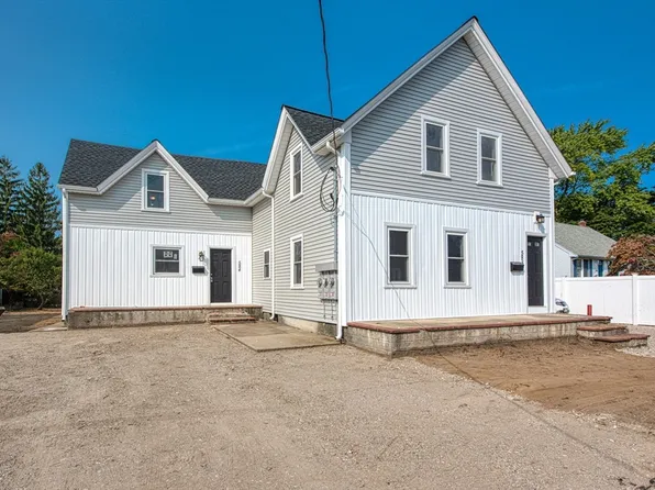 584 Bay St, Taunton, MA 02780