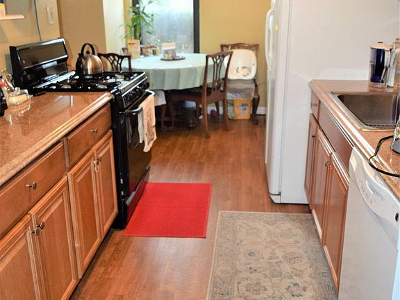 5th image of 104 Duvall Ln #26