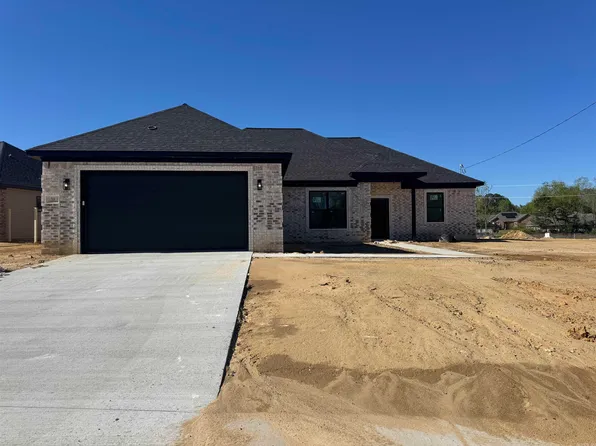 51 Springtree Cir, Little Rock, AR 72209