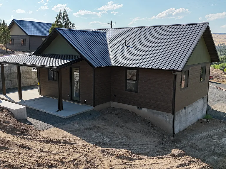 140 SE Bunchgrass Rd #B — Photo 4