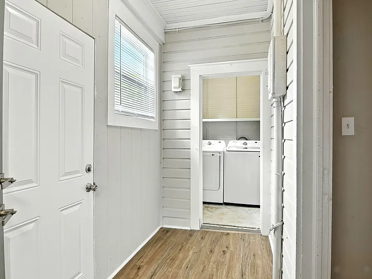 610 F Ave SE — Photo 19