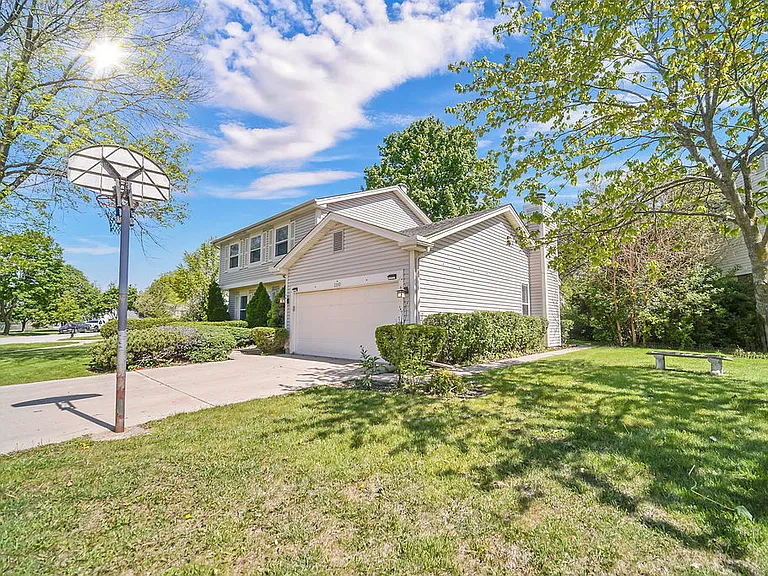 1100 Lockwood Dr — Photo 4