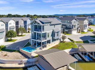 321 Island Circle, Kingsland, TX 78639