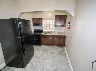 483 Orange St SE #1, Washington, DC 20032