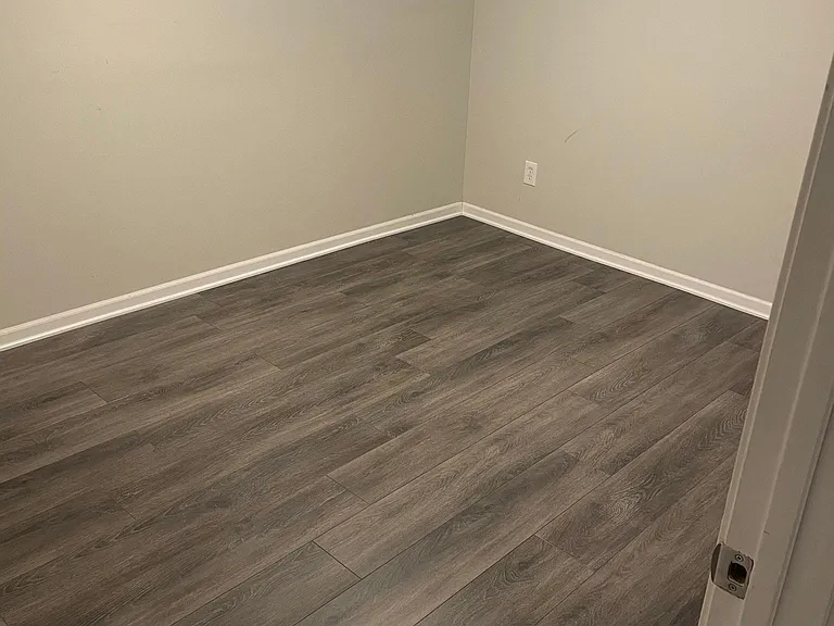 135 S Evergreen Ave — Photo 24