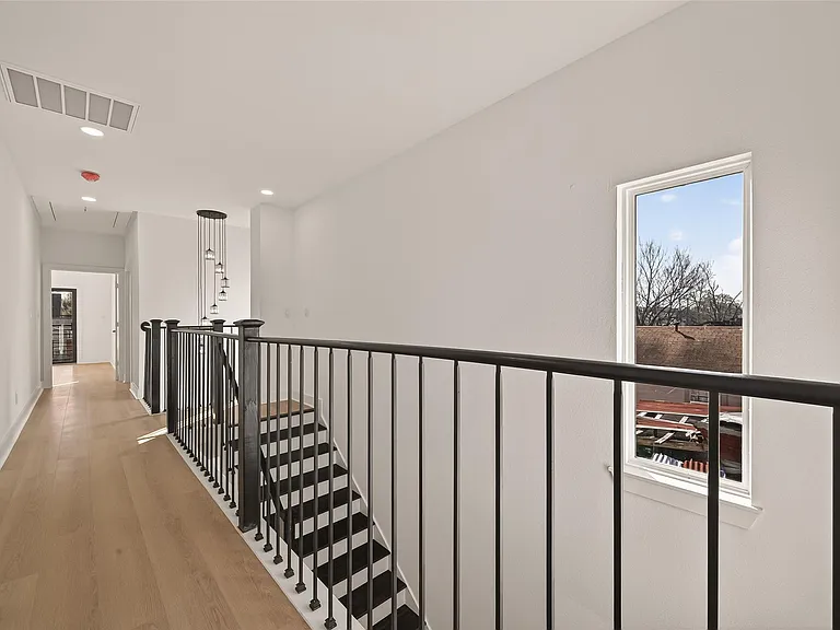 6719 Knox St — Photo 14