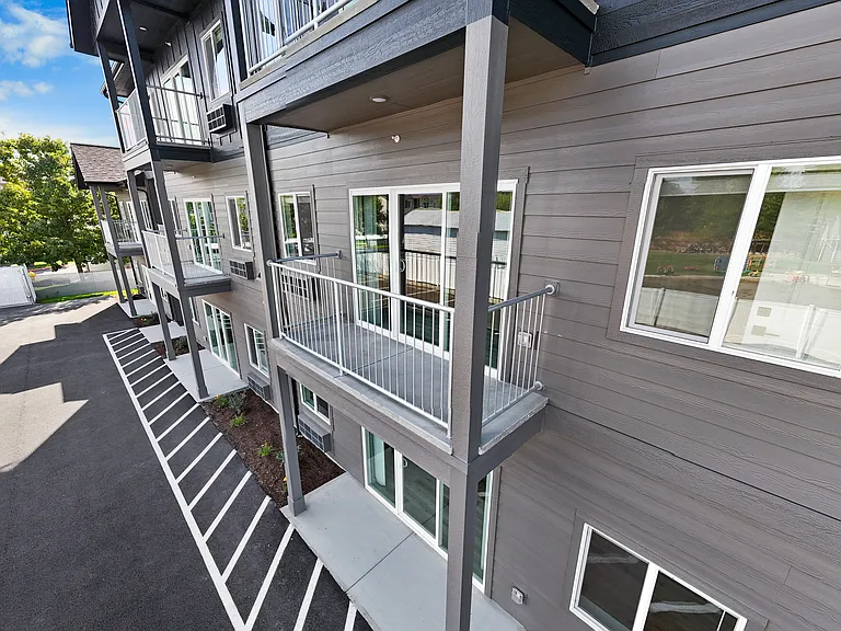 Valleyway Apartments — Photo 12