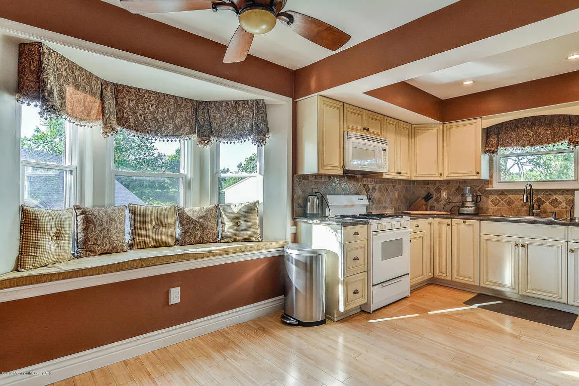 16 Cove Ct photo 1