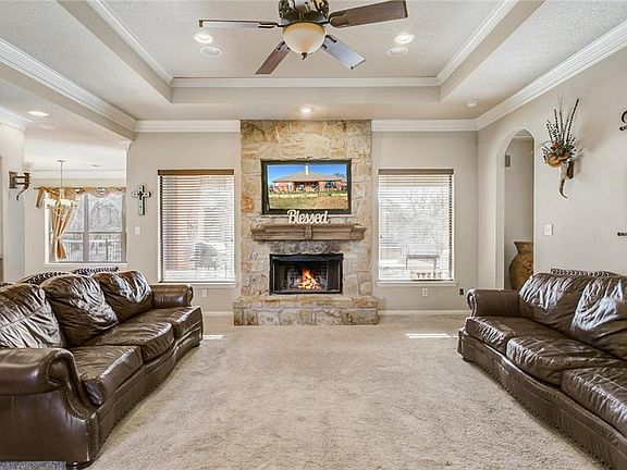 3rd image of 6118 Temple Oaks Ct