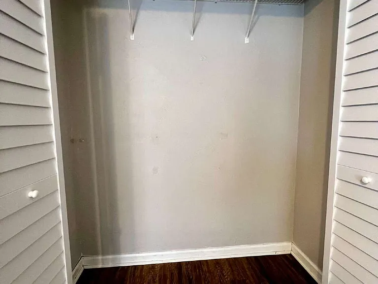301 Dixie Dr #H2 — Photo 9