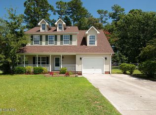 200 Remington Dr, Midway Park, NC 28544