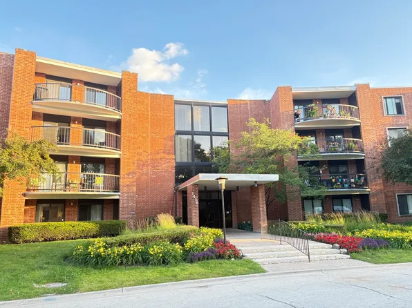 1415 E Central Rd Unit 203A, Arlington Heights, IL 60005