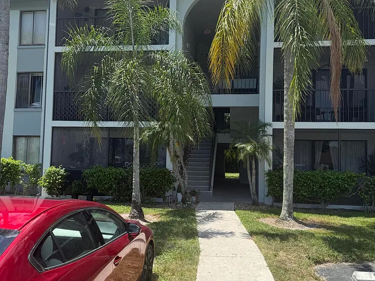 1007 Green Pine Blvd #F3 — Photo 29