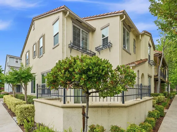 1121 Andreas Ln, Tracy, CA 95376