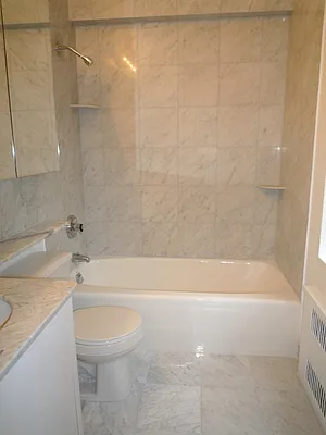 Rented by City Connections Realty | media 3