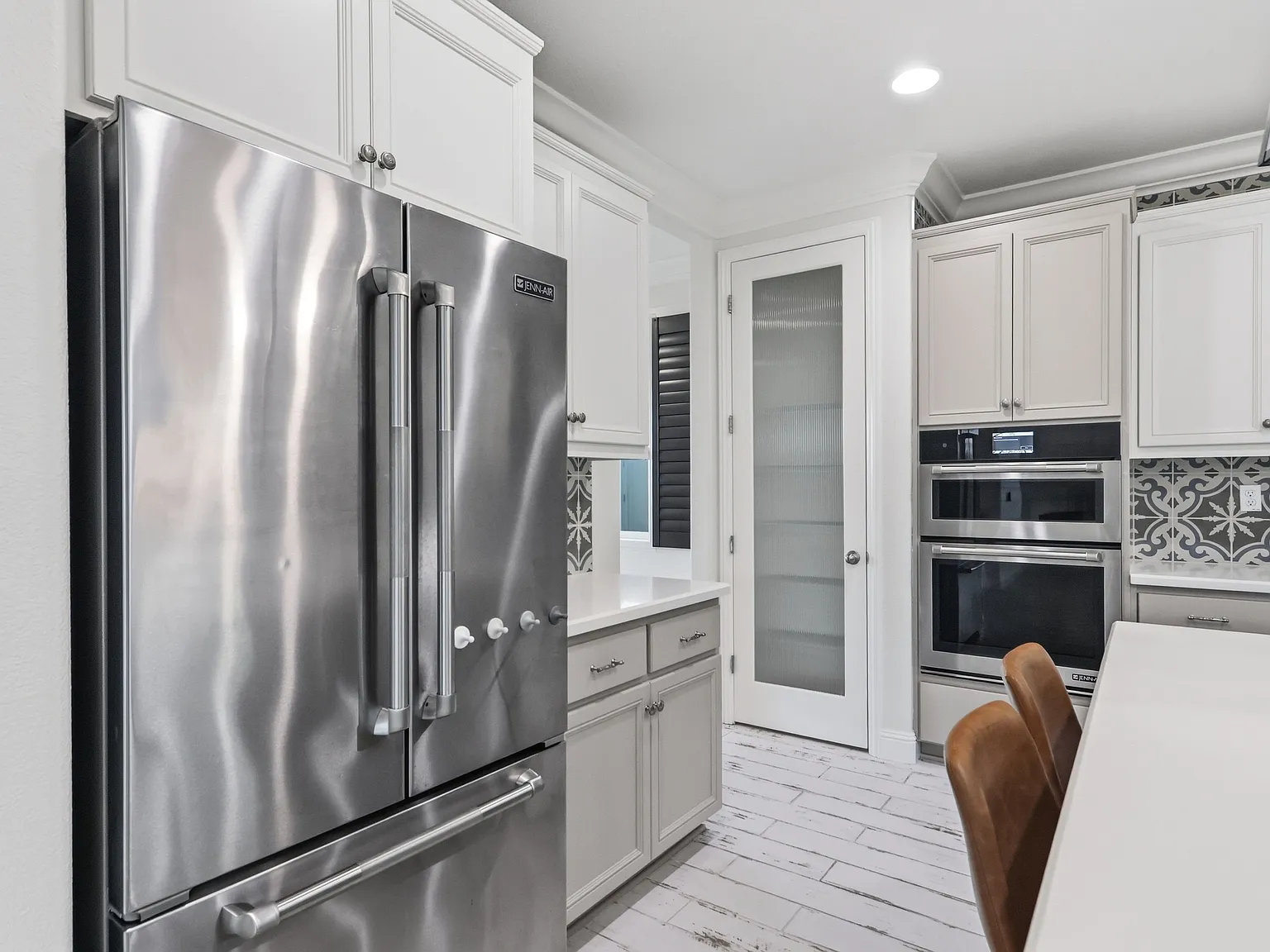 5 bed, 3130 sqft, $4,500 — Photo 2