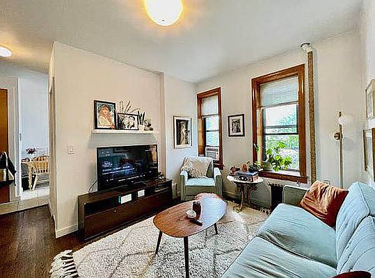 1st image of 199 17th St #4
