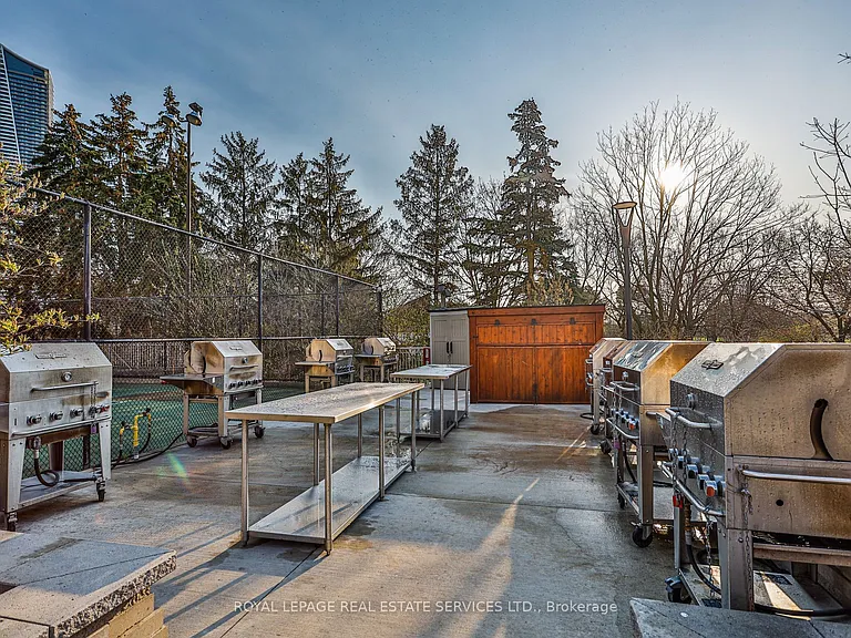 2261 Lake Shore Blvd W #519 — Photo 29