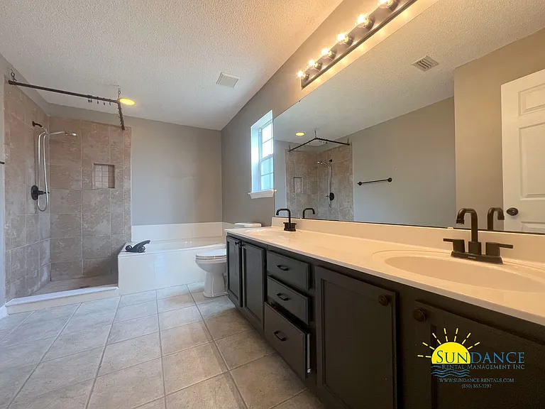 453 Forest Glen Pl — Photo 14