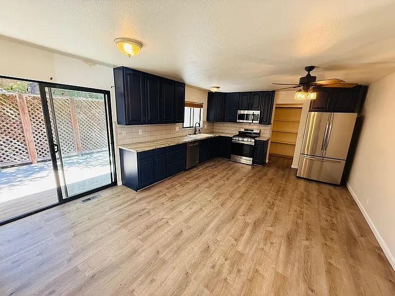 1222 Jobs Peak Dr — Photo 5