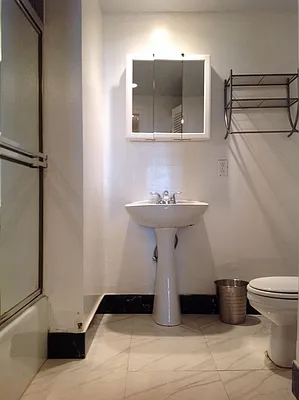Rented by AD Real Estate Investors | media 14