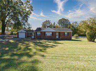 1234 McIlwain Rd, Lancaster, SC 29720