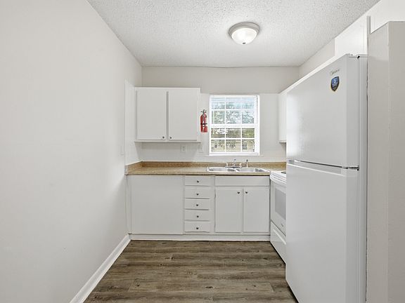 2nd image of 4501 Patton Rd SW APT F
