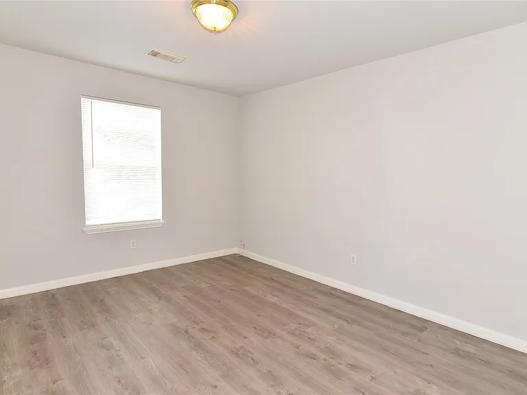 6807 Turtlewood Dr — Photo 21
