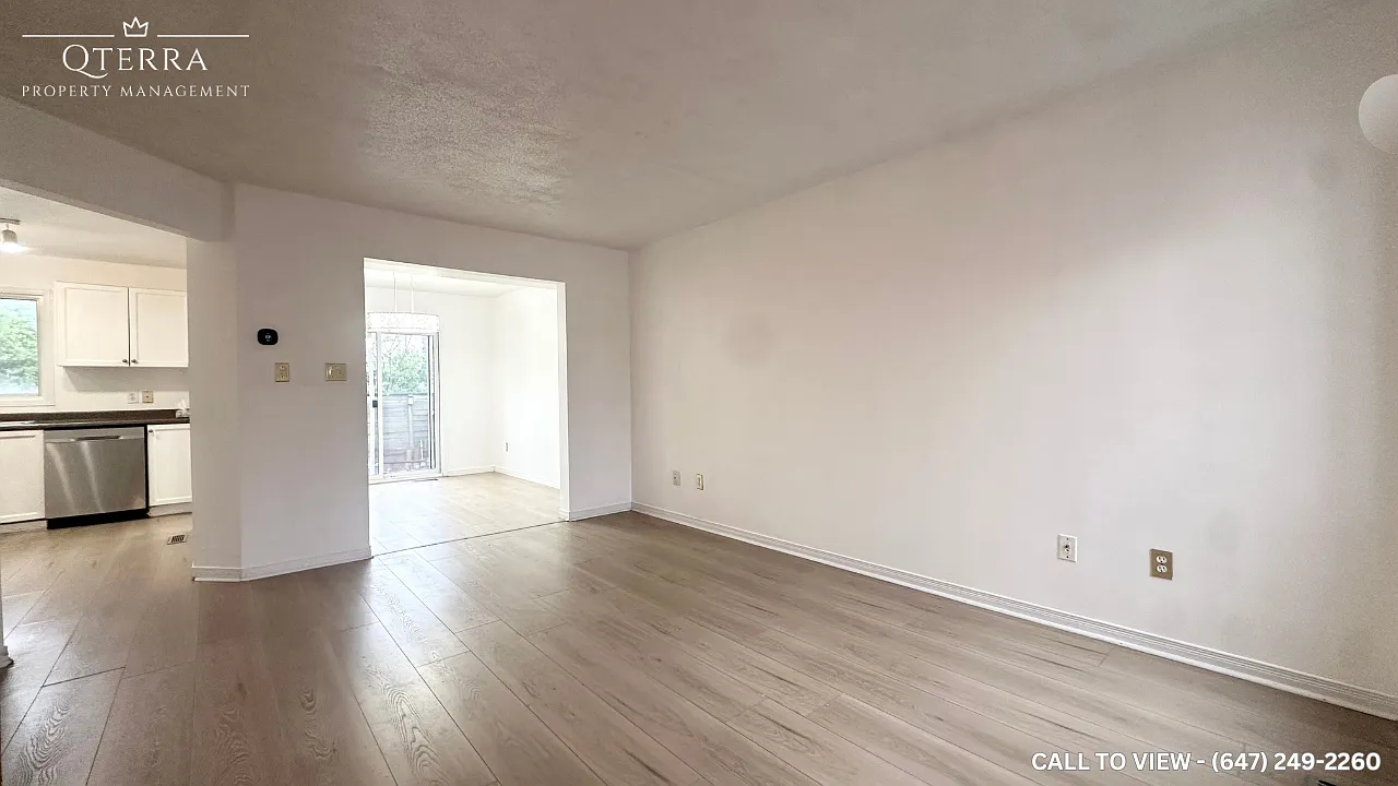 3 bed, 2.5 bath, 2200 sqft, $2,495 — Photo 1