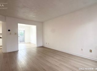 10 Chalkstone Dr #20, London, ON N6E 3Z9