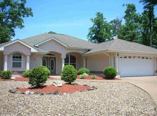 1 Archidona Ln, Hot Springs Village, AR 71909