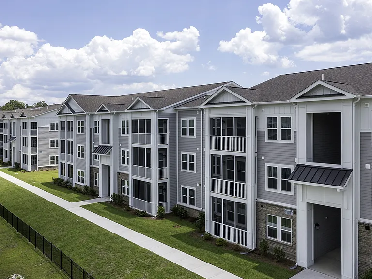 Anchor Pointe Apartments — Photo 42