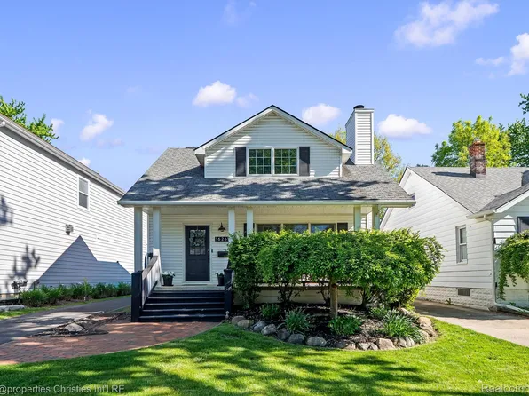 16268 Kirkshire Ave, Beverly Hills, MI 48025