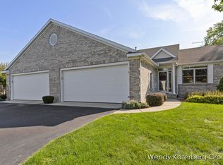 6654 Cedar Grove Ct, Jenison, MI 49428
